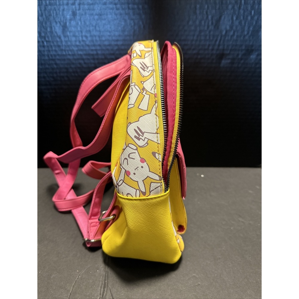 Pokémon - Pikachu Electric Type - Mini Backpack - Picture 4 of 6